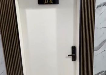 شقة بغرفة معيشة وغرفة نوم 