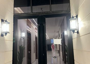 شقة بغرفة نوم وصالة 