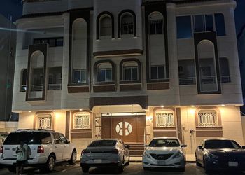 استديو بسرير ماستر  وجلسة جانبية