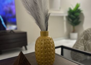 استديو انيق بسرير ماستر وجلسة