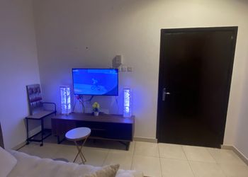 استديو بسرير ماستر