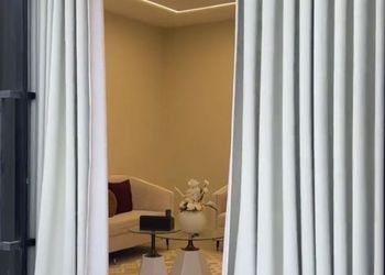 شقة بغرفة معيشة وغرفة نوم 