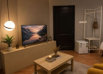 استديو بسرير ماستر وجلسة جانبية