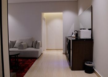 شقة بدخول ذاتي وغرفتين نوم 