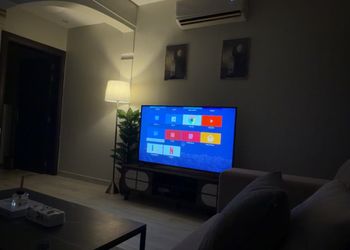 شقة بغرفة نوم وصالة 