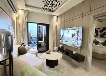 شقة بتصميم أنيق ودخول ذاتي