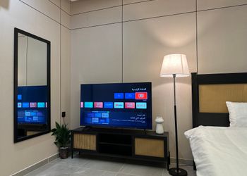 استديو هادئ بدخول ذاتي 