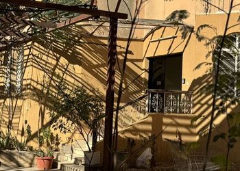 استديو بسرير ماستر ودخول ذاتي