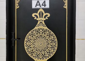 استديو بسرير ماستر وأثاث مريح 