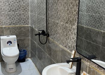 استديو بسرير ماستر وجلسة جانبية