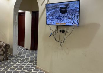 شقة بصالة ومجلس وغرفة نوم 