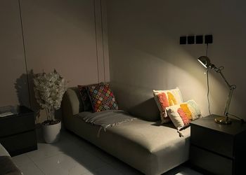 استديو بسرير ماستر