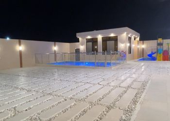شاليه بمسبح