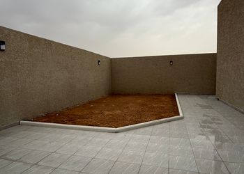 دور بصالة مريحة وغرفة نوم 