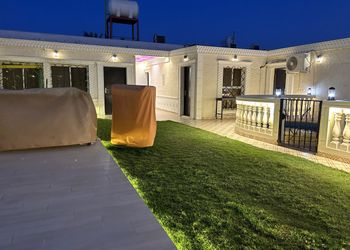 شاليه بمسطح اخضر و مسبح