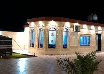 شاليه بمسطح اخضر  ومسبح خارجي