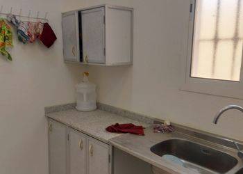 استراحة بالعاب ومسطحات خضراء 