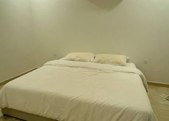 استراحة بغرفه نوم وصالة أنيقة