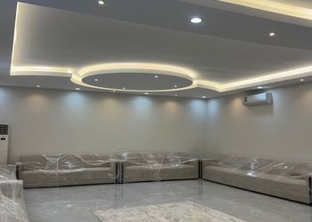 شاليه بمسطح اخضر ومسبح