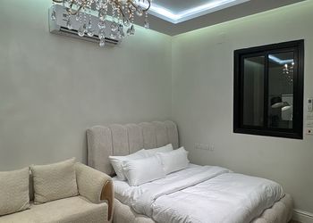 استديو بسرير ماستر وجلسة جانبية