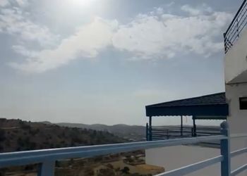 شقة بصالة وغرفة نوم