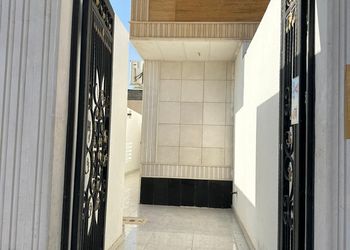 استديو هادئ بدخول ذاتي 
