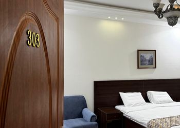 استديو بسرير ماستر وجلسة جانبية 
