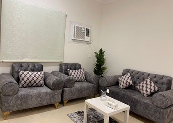 استديو بسرير ماستر وجلسة جانبية 