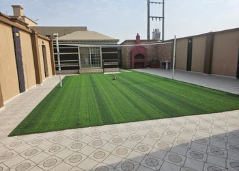 شاليه بجلسة خارجية ومسبح