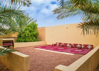 شاليه بمحمية طيور وجلسة خارجية 