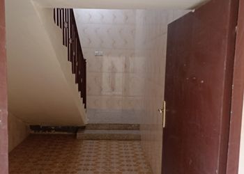 استديو بسرير ماستر وجلسة جانبية 