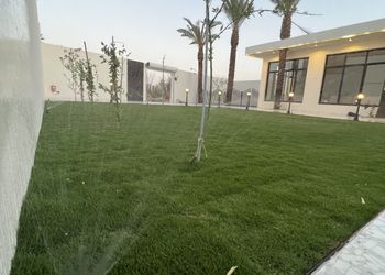 شاليه بجلسة خارجية ومسبح 