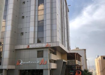 غرفة وصاله مع دورة مياة