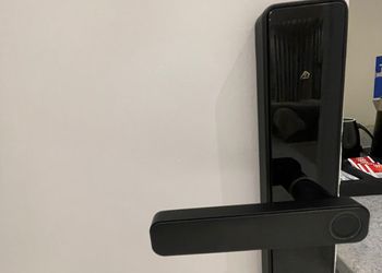 استديو هادئ بسرير ماستر 