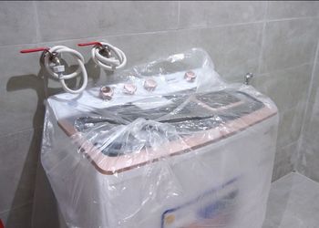 شاليه بصالة أنيقة وجلسة خارجية