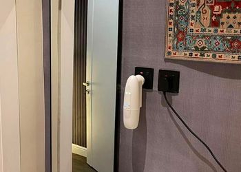استديو هادئ بسرير ماستر