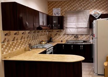 استراحة بغرفه نوم وصالة أنيقة