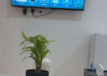 استديو بسرير ماستر وجلسة جانبية 