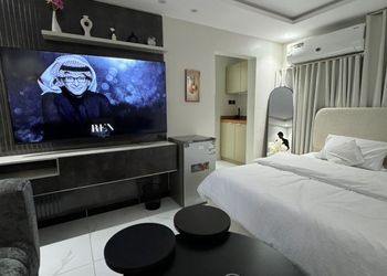 استديو هادئ بسرير ماستر 