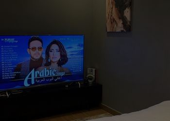 استديو هادئ بسرير ماستر