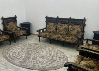 شقة بغرفة جلوس وغرفتين نوم 