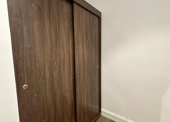 شقة بغرفة نوم وصالة أنيقة 
