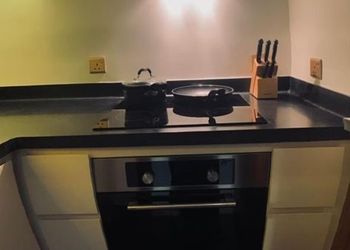 استوديو بسرير ماستر ودخول ذاتي 