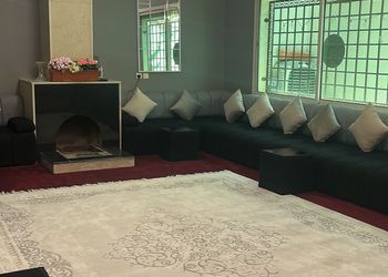 استراحة بمسطح اخضر ومجالس