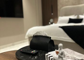 استديو انيق بجلسة جانبية 