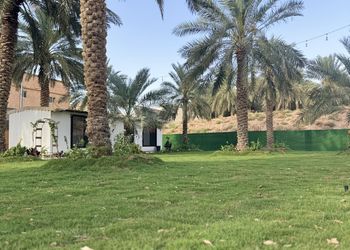مزرعة بمناظر خلابة وجلسات خارجية 