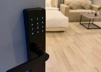 استديو بسرير ماستر