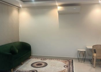 شقة بغرفتين نوم وصالة