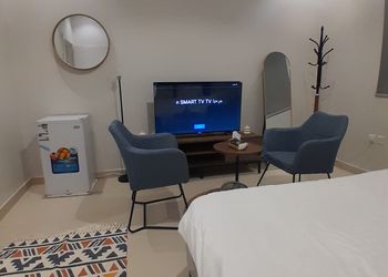 استديو بسرير ماستر وجلسة جانبية 