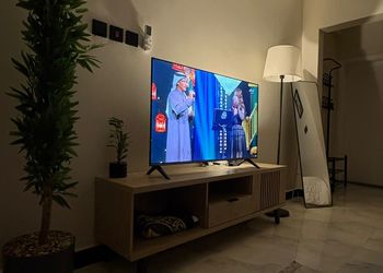 استديو بسرير مريح وتصميم هادئ 